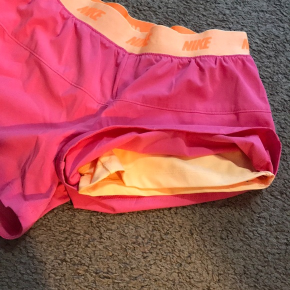 Nike Shorts - Picture 2 of 3